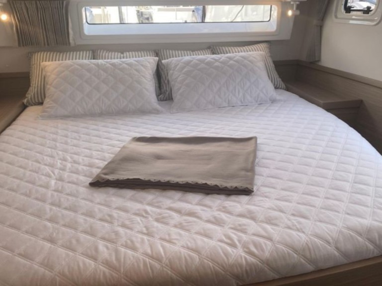 Catamaran à louer à Lefkáda au meilleur prix