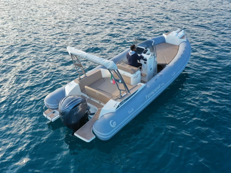 Capelli Tempest 775 a louer à Santa Margherita Ligure