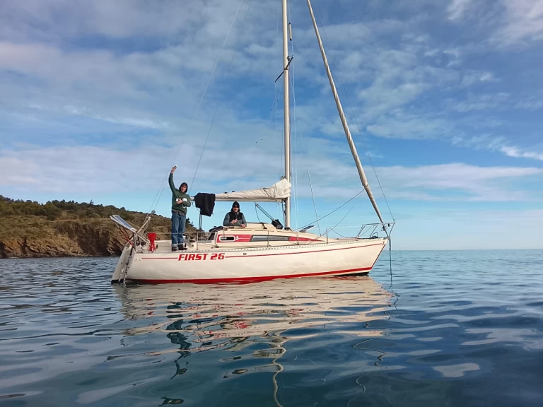Location bateau Bénéteau First 26 QR à Le Cap d'Agde sur Samboat