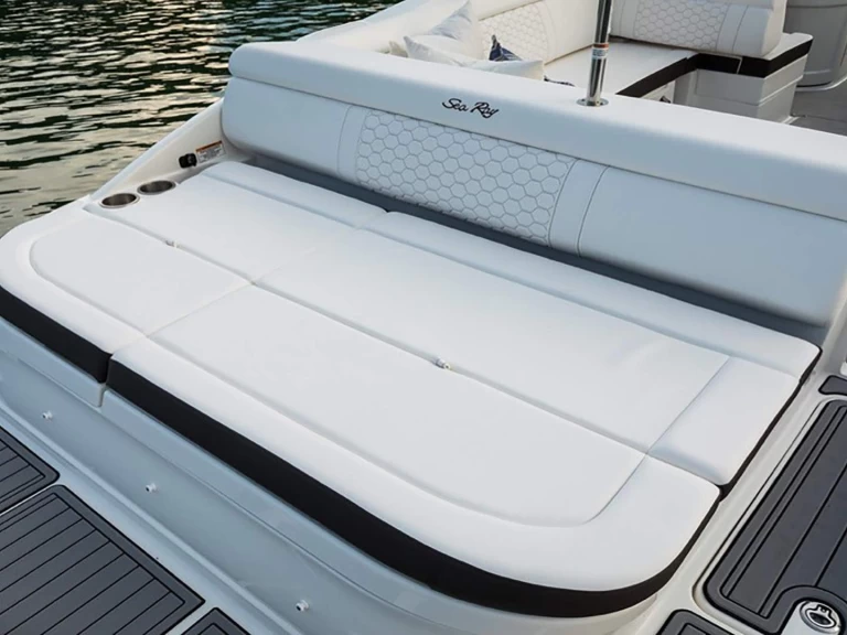 Location Bateau à moteur Sea Ray avec permis