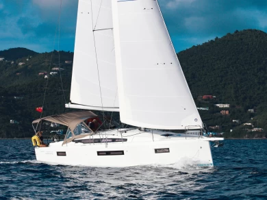 Jeanneau Sun Odyssey 410 da affittare a  Road Town