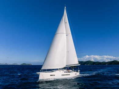 Sailboat to hire Road Town at the best price