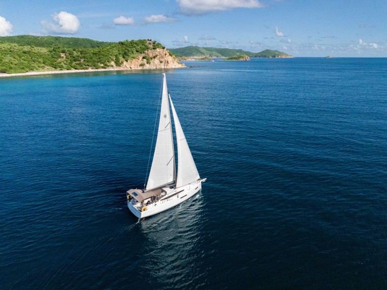 Louez un Jeanneau Sun Odyssey 380 à Road Town