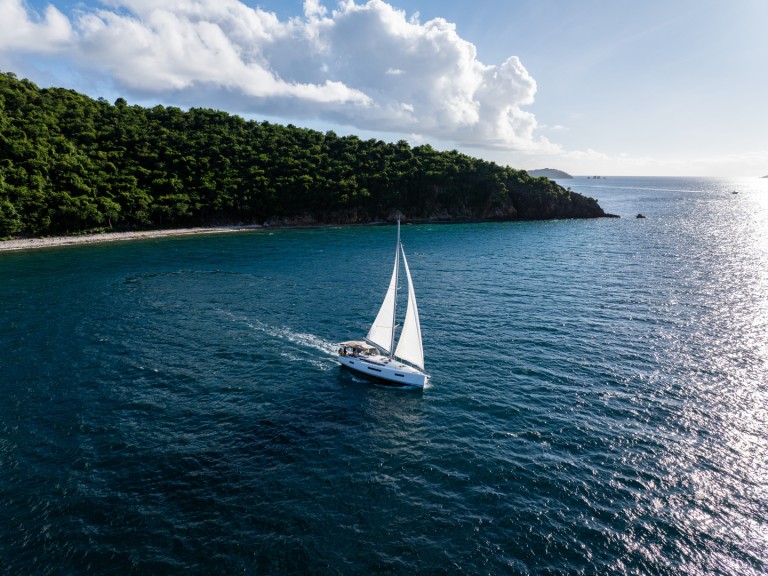 Louez un Jeanneau Sun Odyssey 440 à Road Town