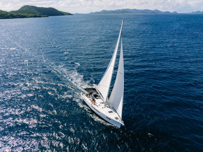 Location bateau Road Town pas cher Sun Odyssey 490