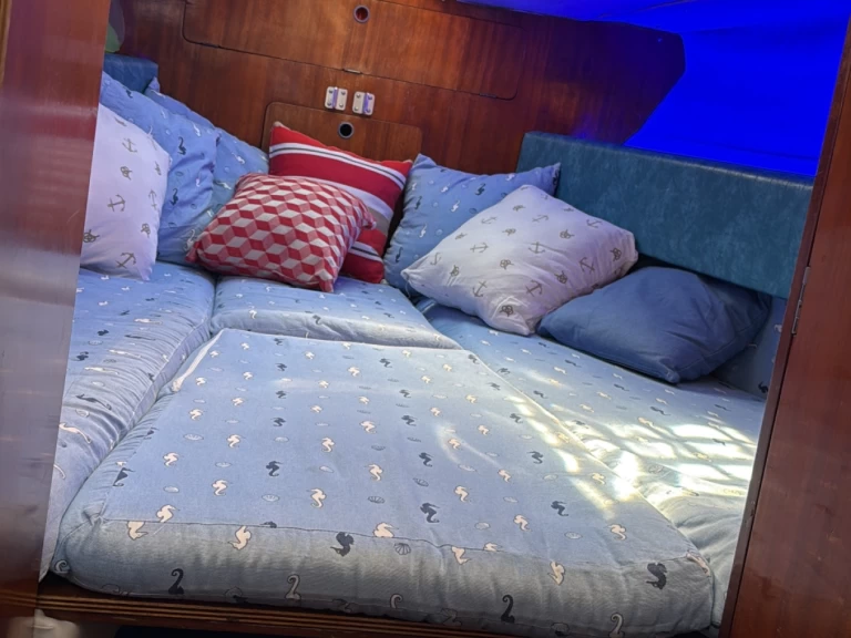 Louer Bateau à moteur avec ou sans skipper Rio à Torre Annunziata