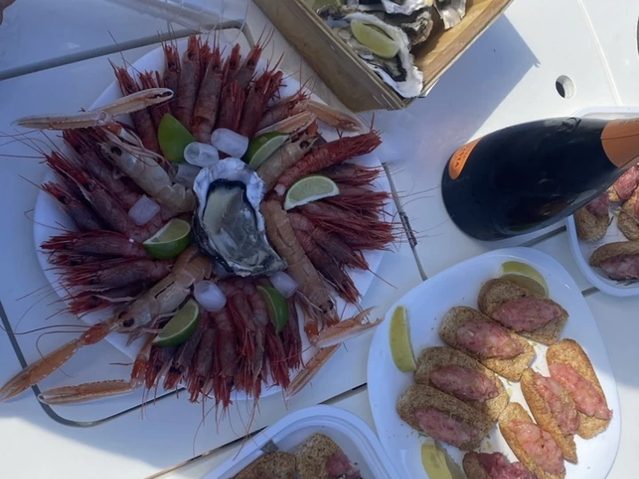 Bateau à moteur à louer à Terracina au meilleur prix