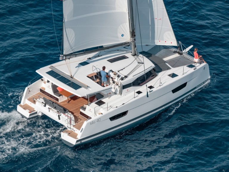 Location bateau Fountaine Pajot Isla 40 à Cagliari sur Samboat