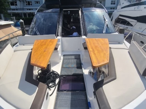 Location bateau Galeon Galeon 640 Fly à Miami Beach sur Samboat