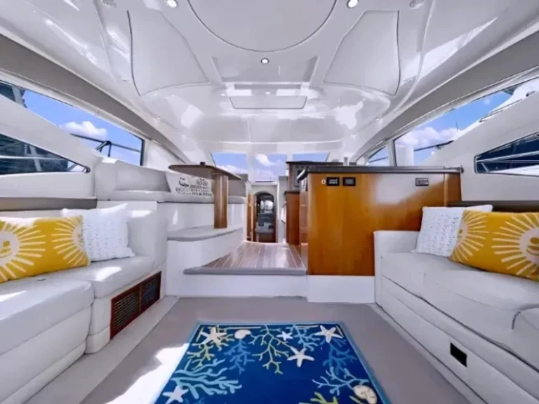 Location bateau Cruisers 48 Cruiser  à Miami Beach sur Samboat