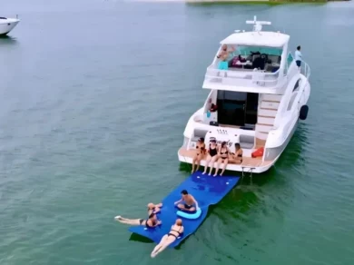 Wynajem łodzi Miami Beach tanio 48 Cruiser 