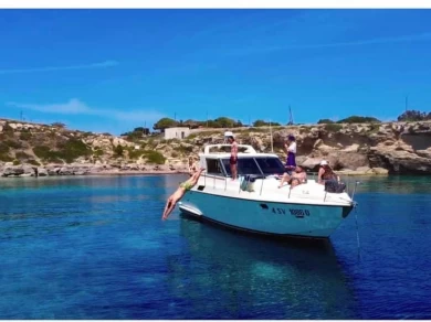 Charter a Staver New 42 in Porto turistico Marsala on Samboat