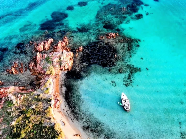 Louer Bateau à moteur avec ou sans skipper Cantiere Sabatini à Porto San Paolo