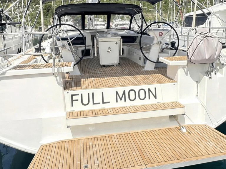 Location à Primošten - Bénéteau Oceanis 51.1 sur SamBoat