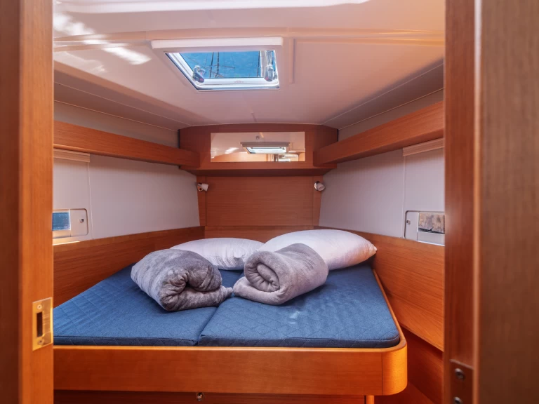 Louez un Dufour Dufour 430 Grand Large à Olbia