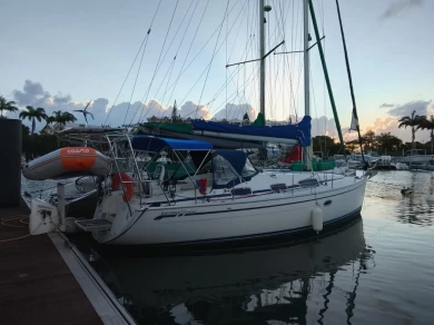 Hyr en Bavaria 34 cruiser Pointe-à-Pitre 
