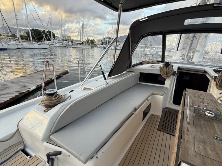 Louez un Dufour Dufour 530 à Palerme