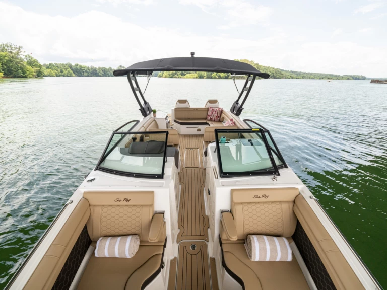 Location à Port de Port Mahon - Sea Ray SDX 290 sur SamBoat