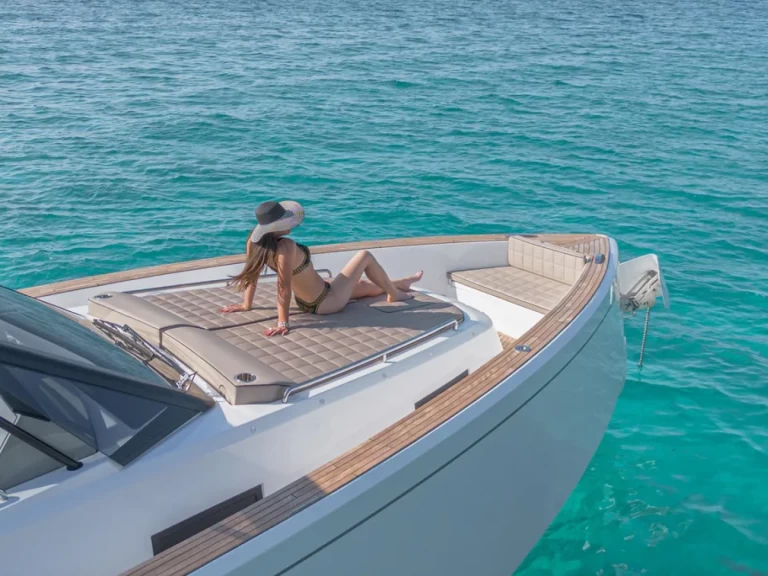 Location Yacht Pardo Yachts avec permis