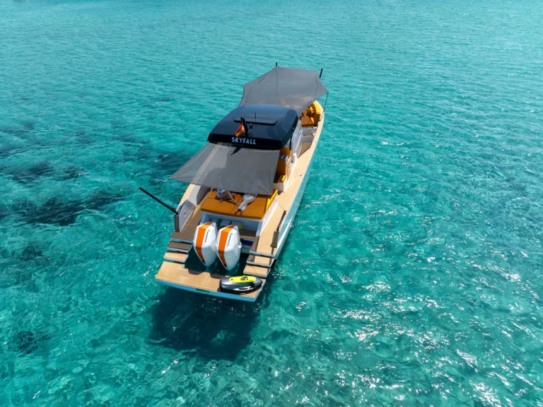 Tesoro T40 a louer à Port Mahon