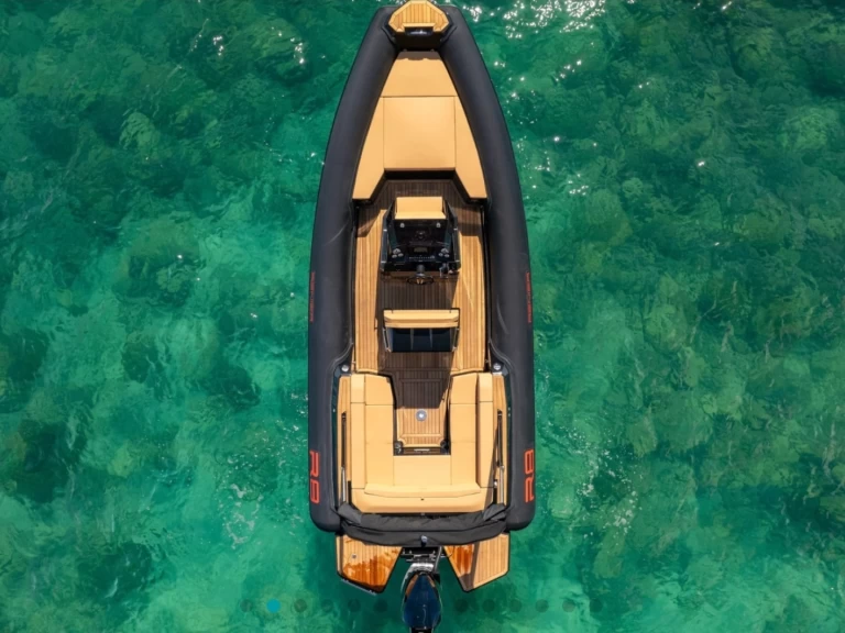 Louez un Renier Renier R8 Tourer à Port Mahon