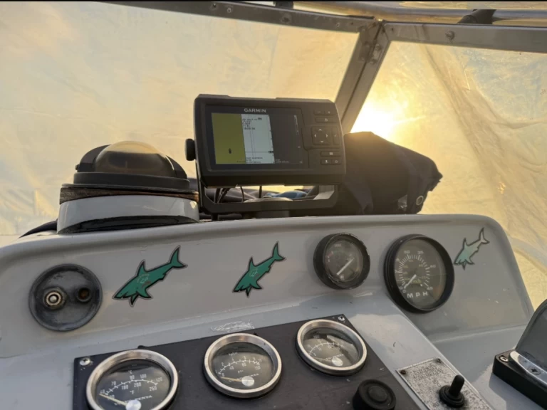 Location Bateau à moteur Rio avec permis