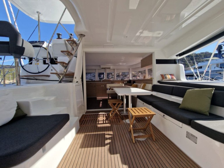 Location bateau Lagoon Lagoon 43 à Bas du Fort sur Samboat