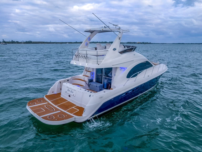 Yacht à louer à Miami Beach au meilleur prix