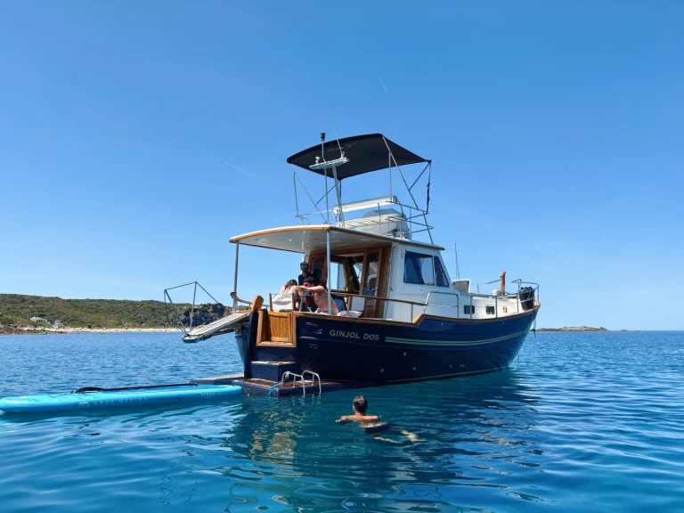 Location Bateau à moteur Menorquin-Yachts avec permis