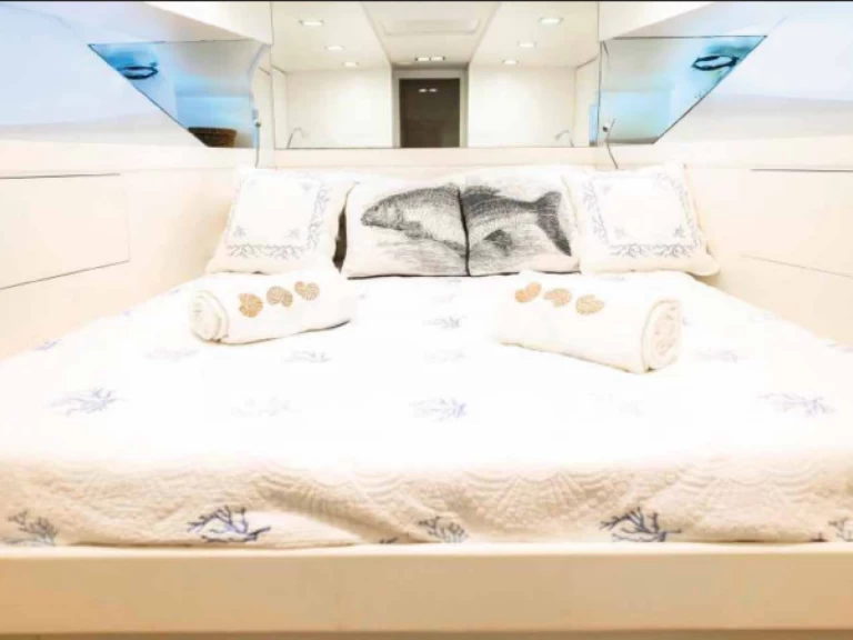 Bateau à moteur à louer à Castellammare di Stabia au meilleur prix