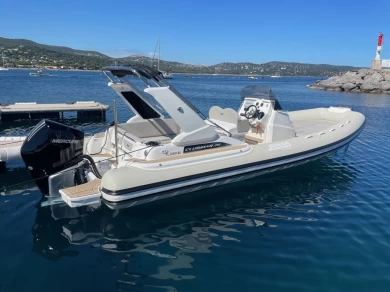 RIB hire in Cavalaire-sur-Mer - Joker Boat Clubman 28