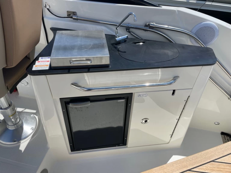 Louer Bateau à moteur avec ou sans skipper Quicksilver à Cavalaire-sur-Mer