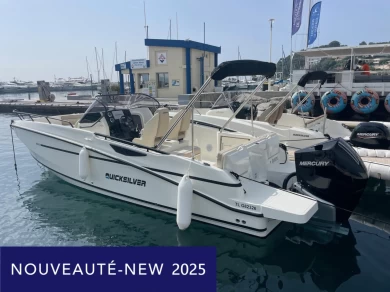 Yacht charter Cavalaire-sur-Mer cheap QUICKSILVER 805