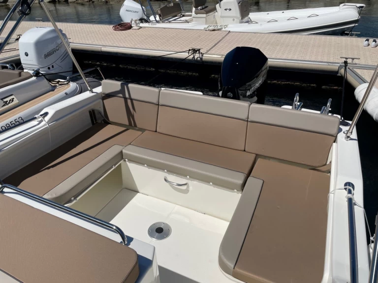 Location bateau Quicksilver Quicksilver Activ 755 à Cavalaire-sur-Mer sur Samboat