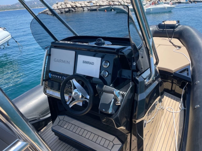 Location à Cavalaire-sur-Mer - Joker Boat Clubman 30 sur SamBoat