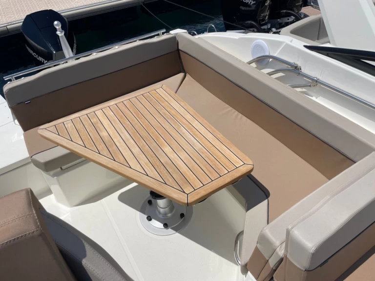 Louez un Quicksilver QUICKSILVER 805 CRUISER à Cavalaire-sur-Mer