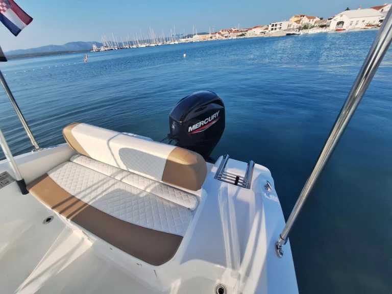 Location Bateau à moteur Idea Marine avec permis