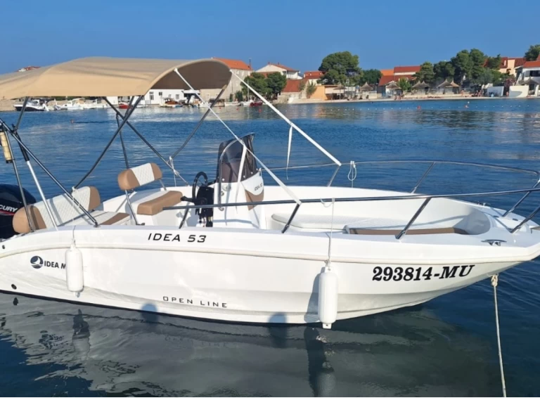 Location Bateau à moteur Idea Marine avec permis