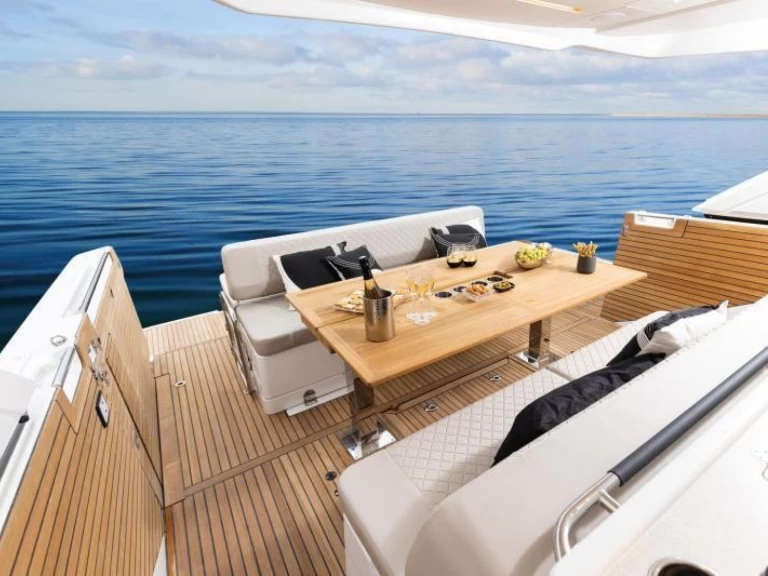 Location Bateau à moteur à Sorrento - Jeanneau db 43