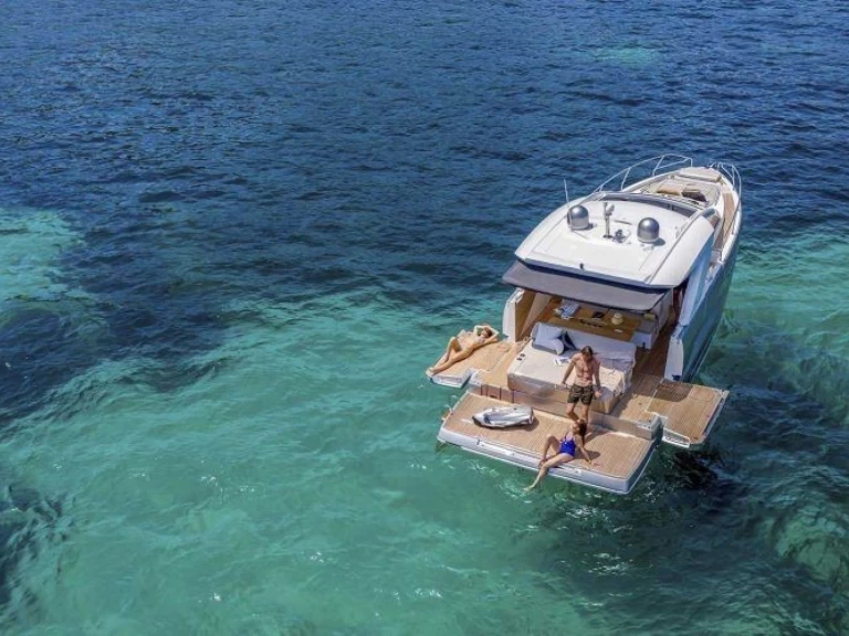 Location bateau Jeanneau db 43 à Sorrento sur Samboat