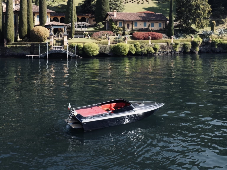 Location bateau PRIMATIST By Bruno Abbate Primatist 23 à Côme (Ville) sur Samboat