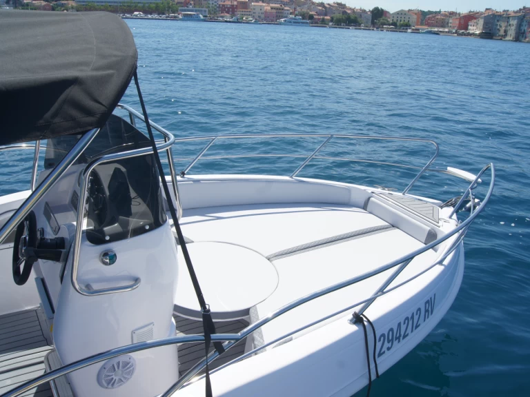 Location à Rovinj - Bluline Bluline 21 Ft Open sur SamBoat