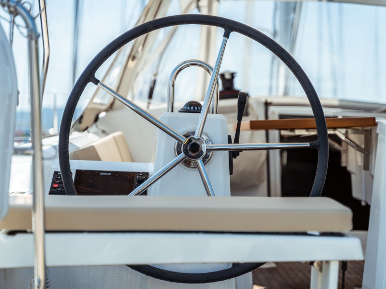 Louer Voilier avec ou sans skipper Bénéteau à Olbia