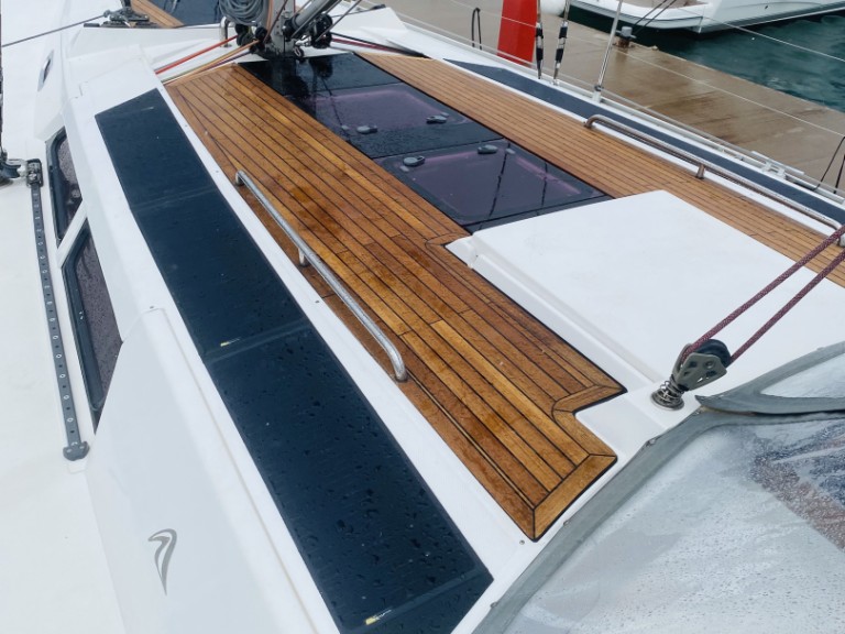 Location bateau Pula pas cher Hanse 430e