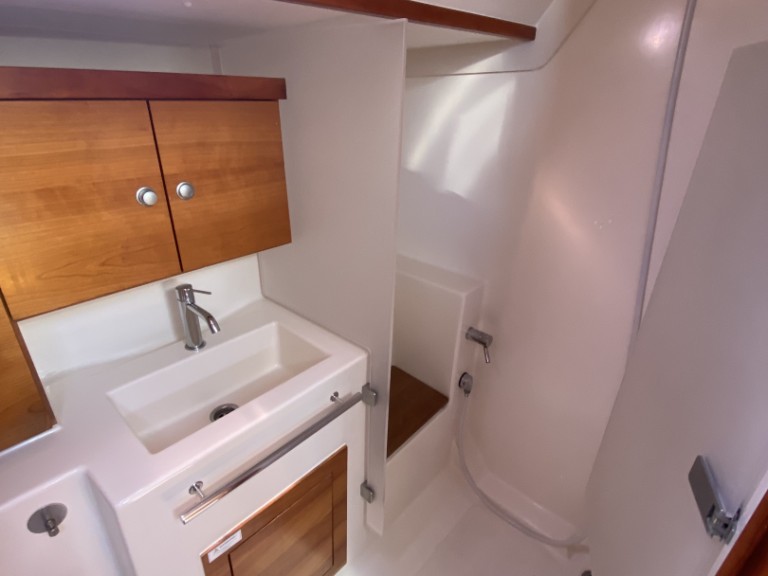 Hanse Hanse 430e a louer à Pula