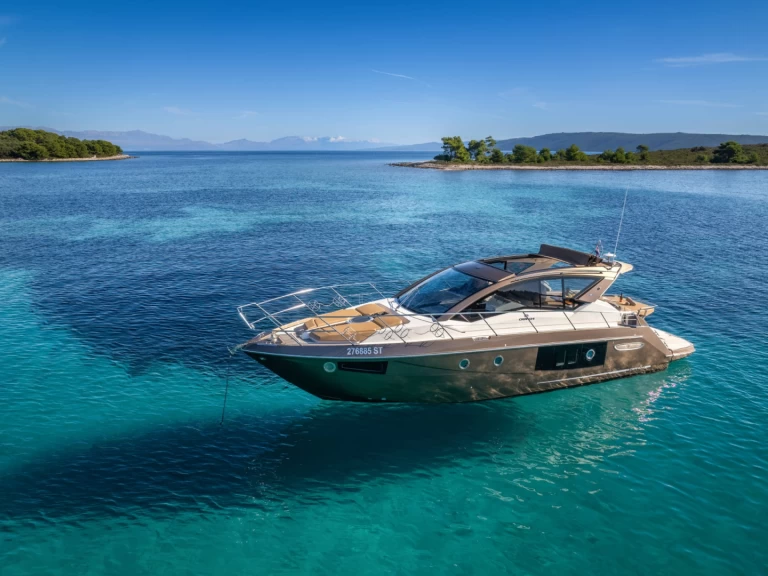 Location bateau Split pas cher M 44 Hard Top