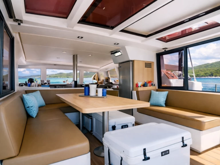 Bali Manta Ray 41 FT a louer à Flamingo