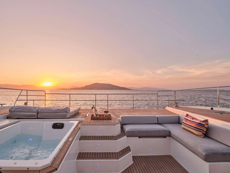 Location Yacht Fountaine Pajot avec permis