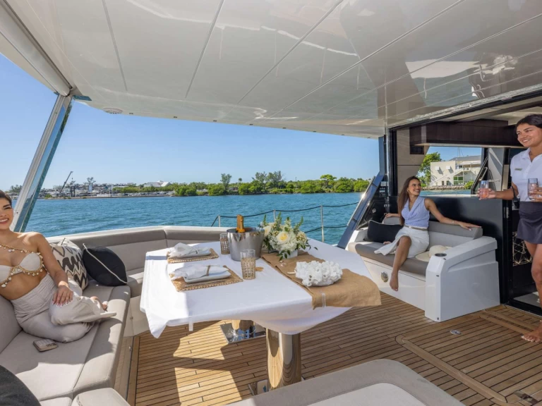 Louer Yacht avec ou sans skipper Galeon à Miami