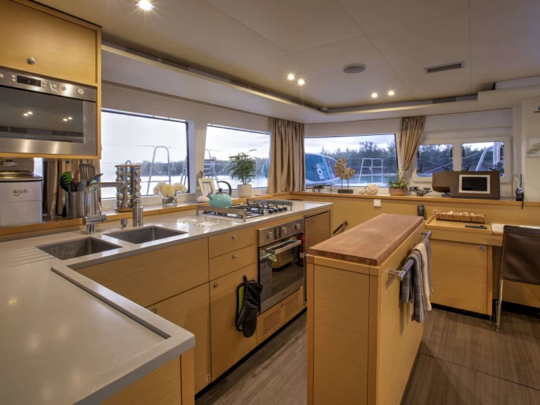 Location bateau Nassau pas cher WHISPERS II